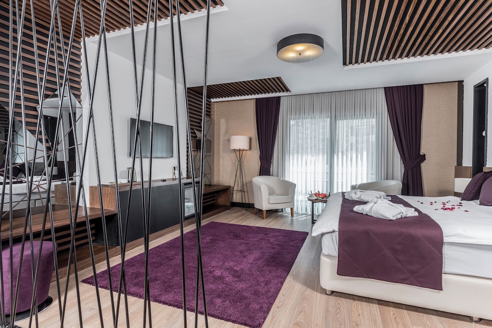 Aydinoglu Otel 11/63