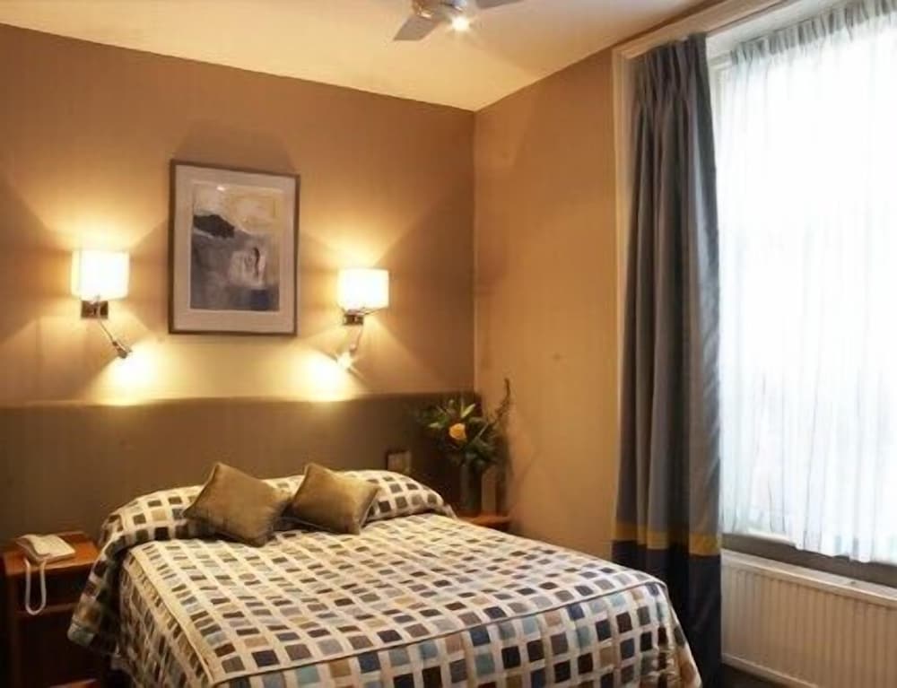 Sidney Hotel 20/44