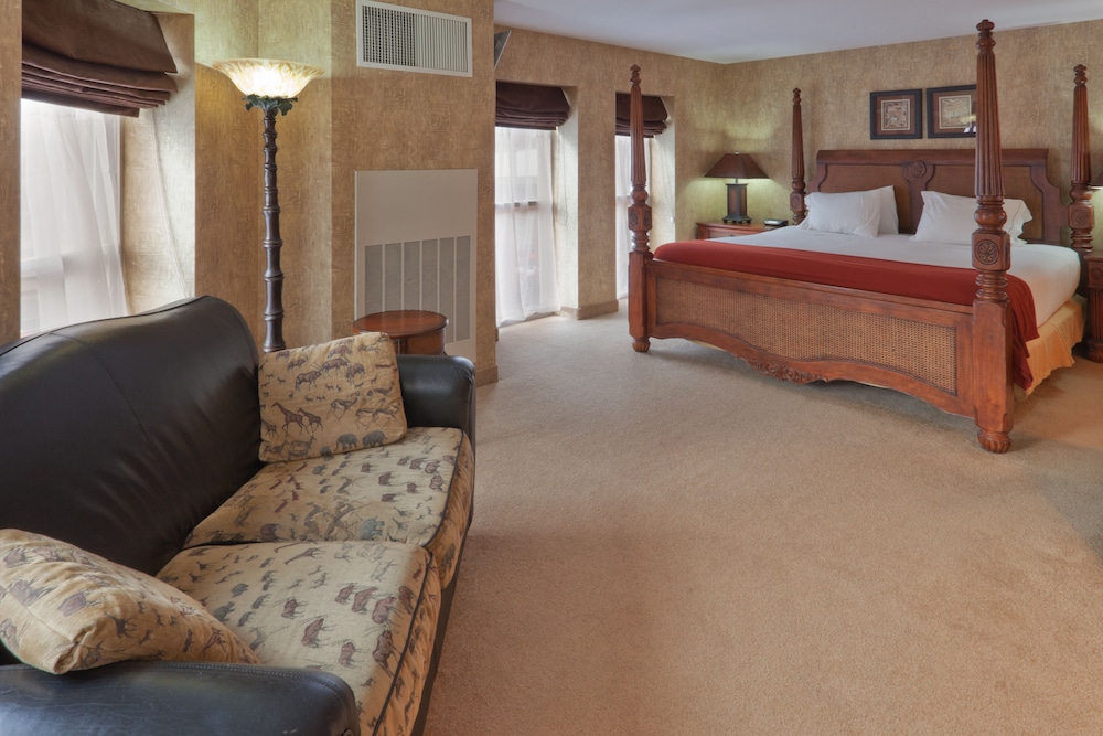 Holiday Inn Express And Suites Deadwood Gold Dust Casino 51/78