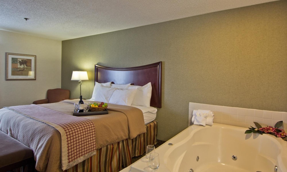 Christopher Inn and Suites 18/39