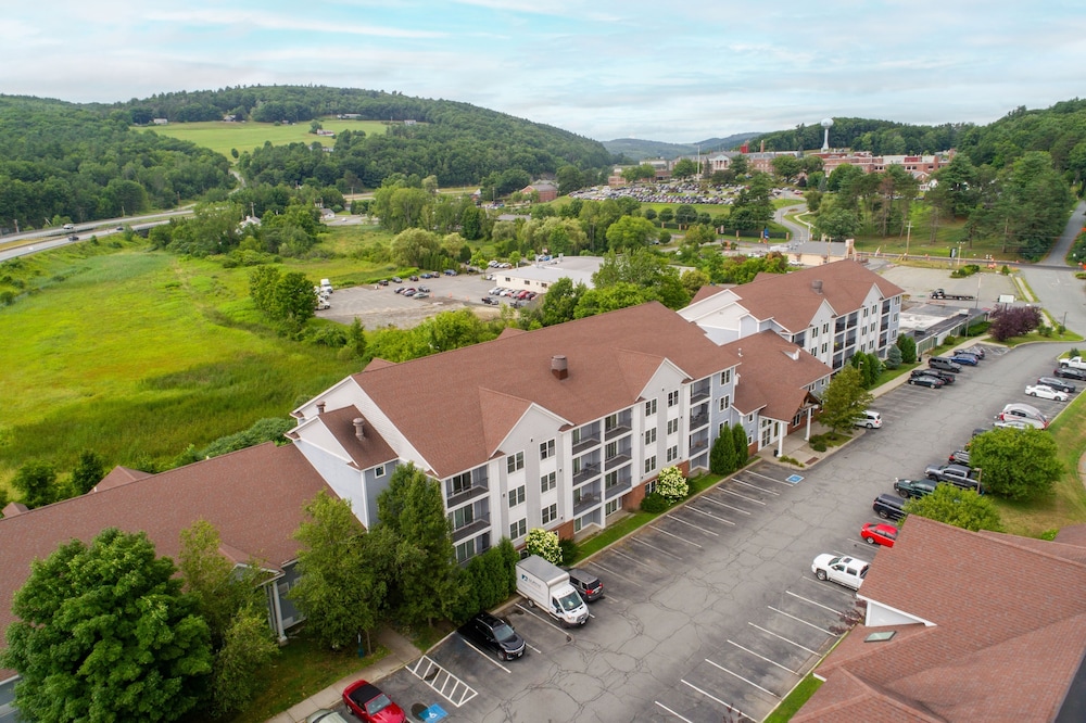 White River Inn and Suites 7/63