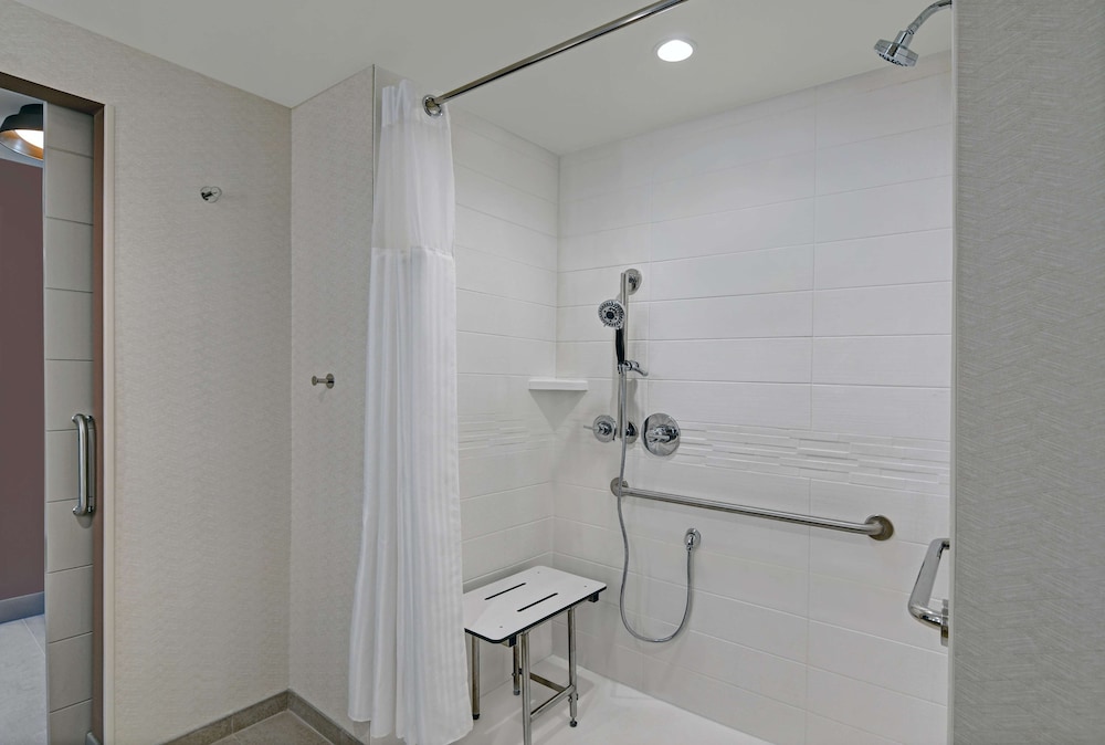 Hilton Garden Inn Madison Huntsville Airport AL 19/45
