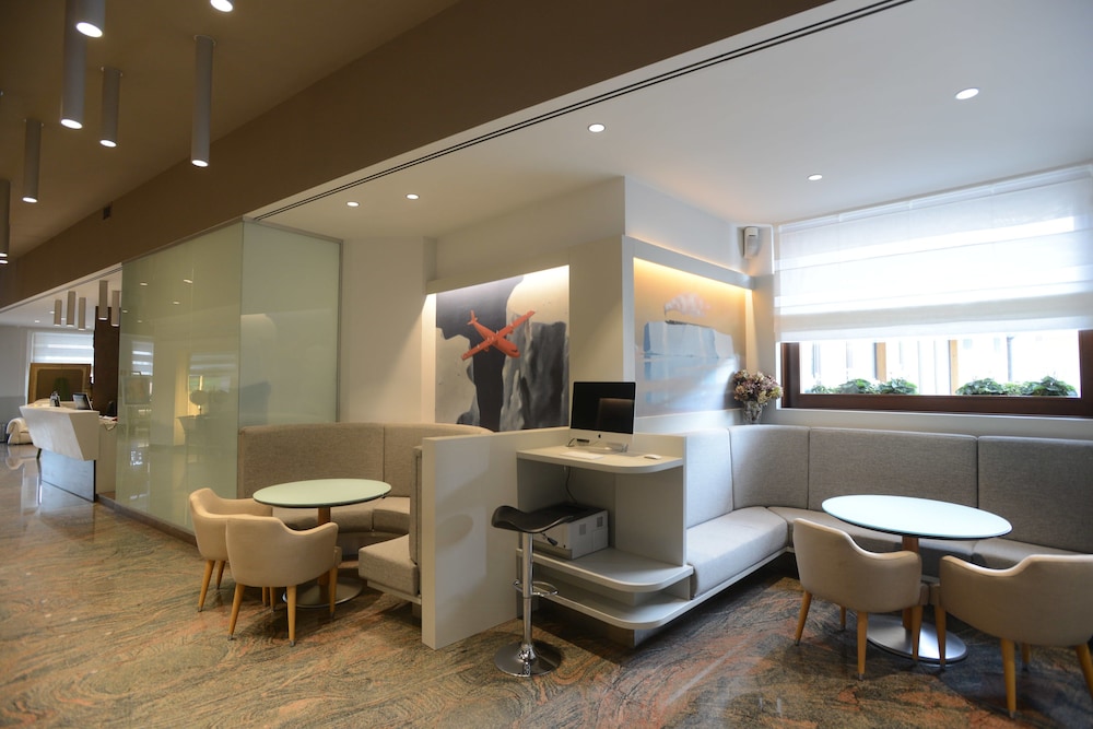 Albergo Roma, Bw Signature Collection 36/38