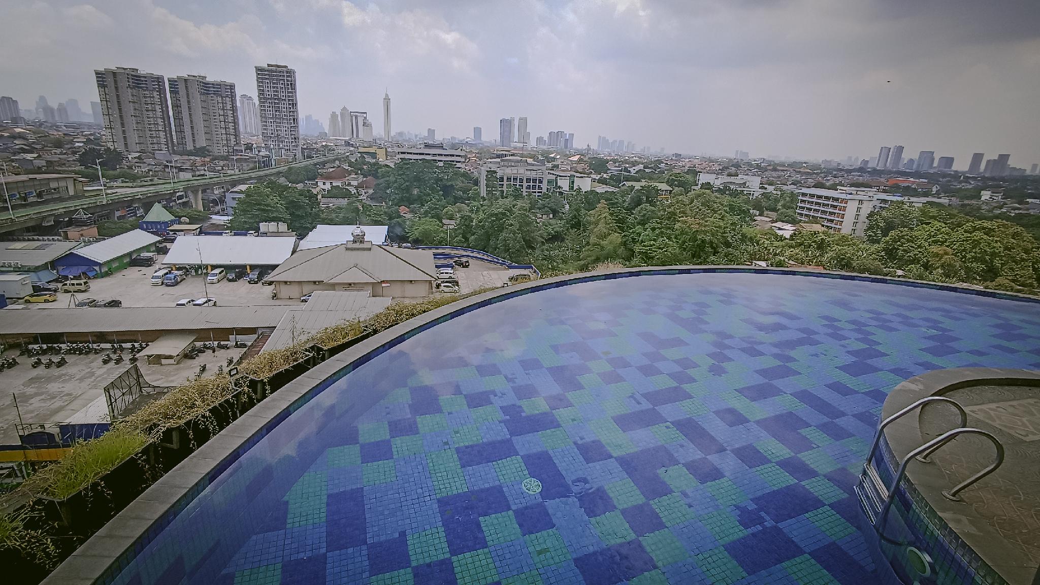 Kebayoran Park Hotel 54/57