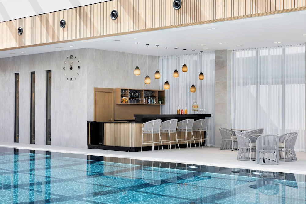 Courtyard by Marriott Batumi 8/74