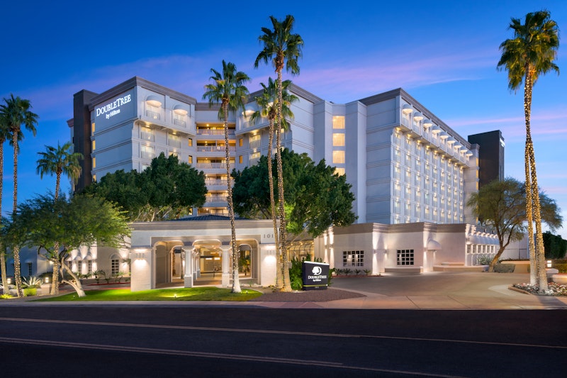 DoubleTree by Hilton Phoenix Mesa 68/69