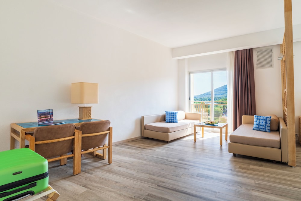 Hotel Baia di Conte 51/67