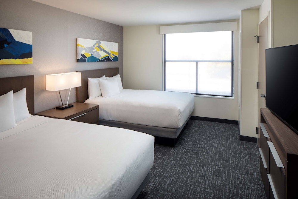 Hyatt House Vacaville 10/38