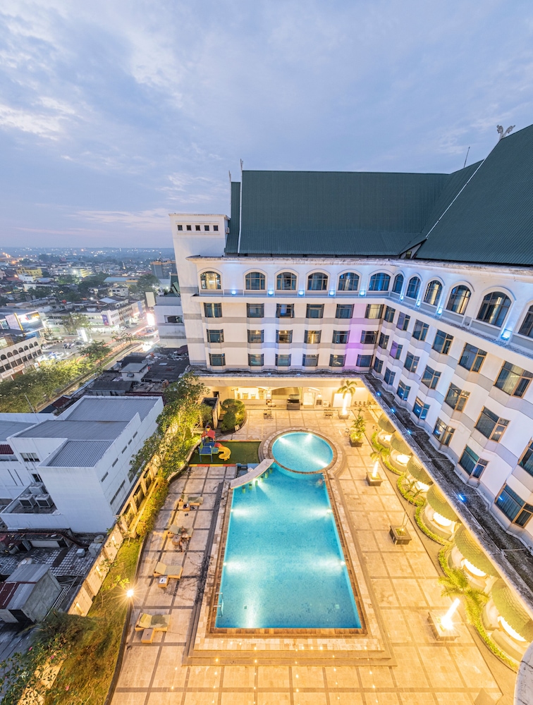 Grand Jatra Hotel Pekanbaru 4/58