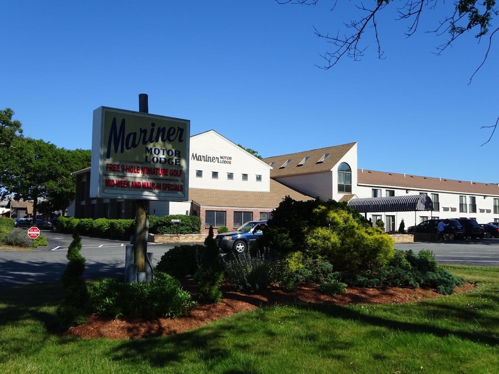 The Mariner Resort Cape Cod by The Red Collection in WEST YARMOUTH - MA