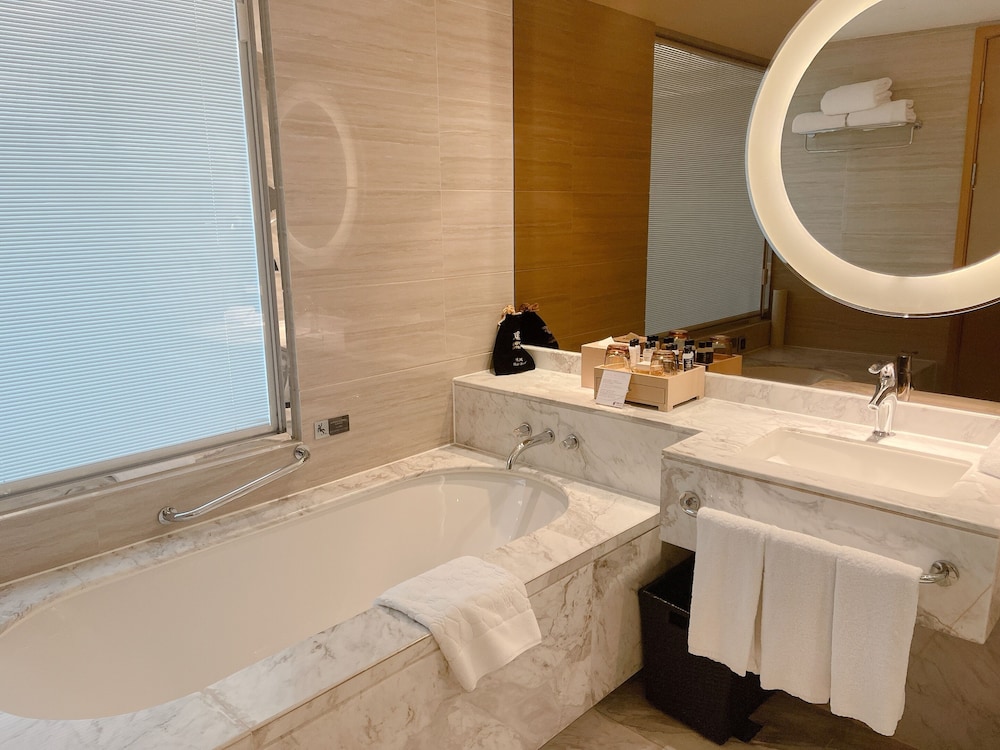 Shanghai Hongqiao Airport Boyue Hotel - AirChina 47/50