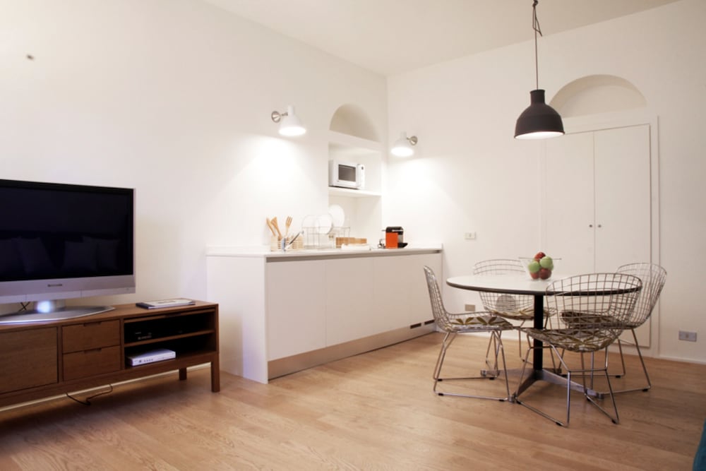 Brera Apartments In San Fermo 2/50