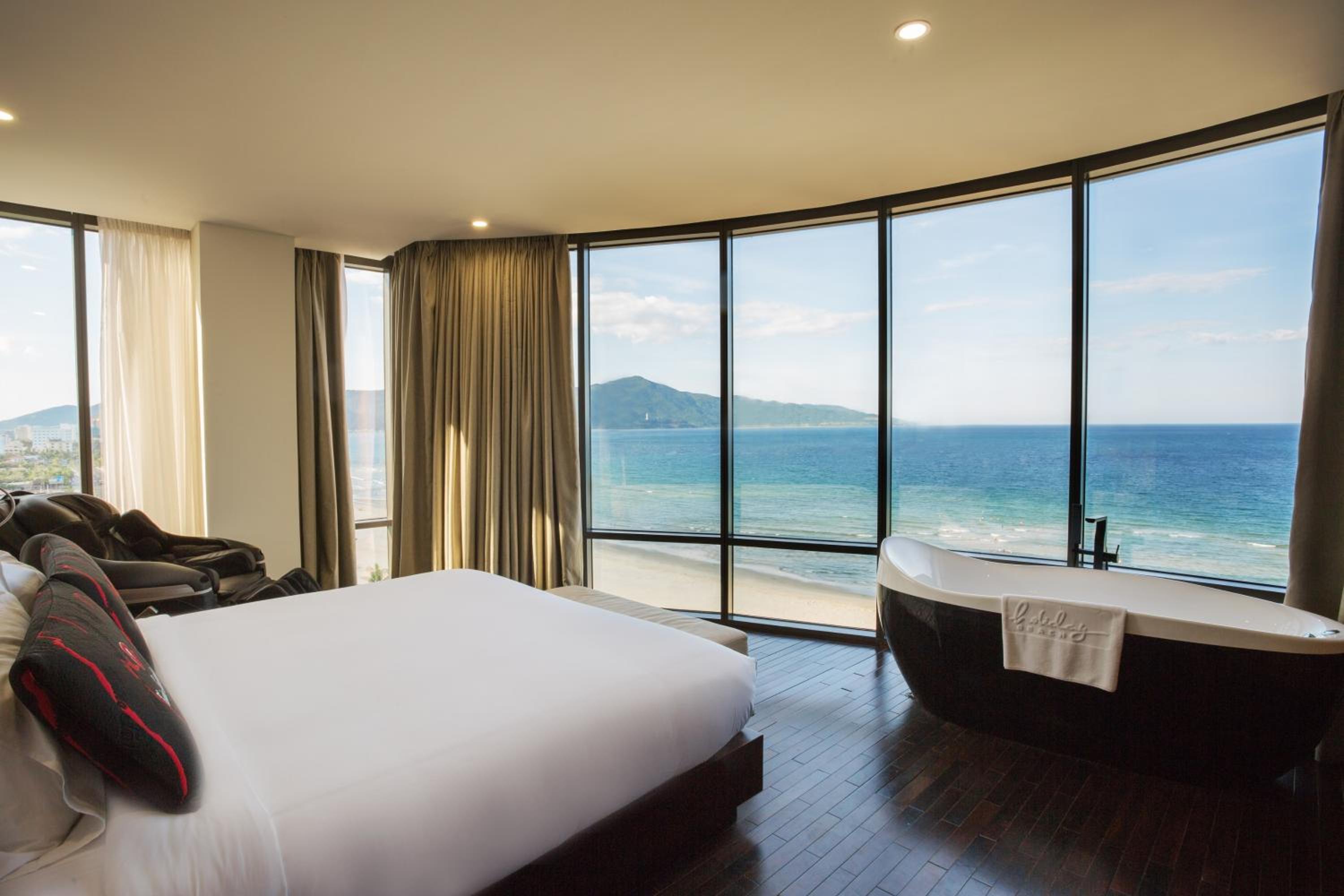 Presidential, Suite, Beach Front