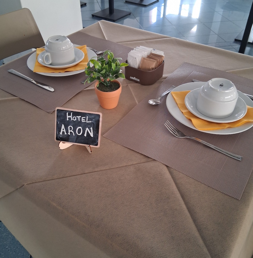 Hotel Aron 43/50