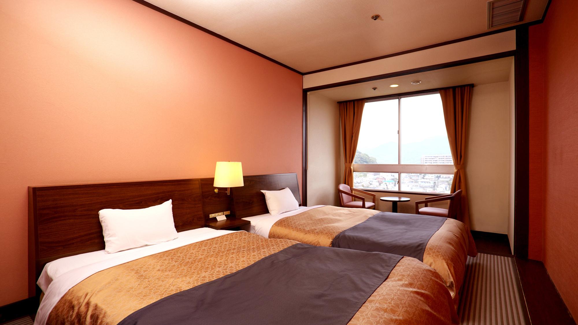 Room, Twin Beds, Mountain Side, Mountain View