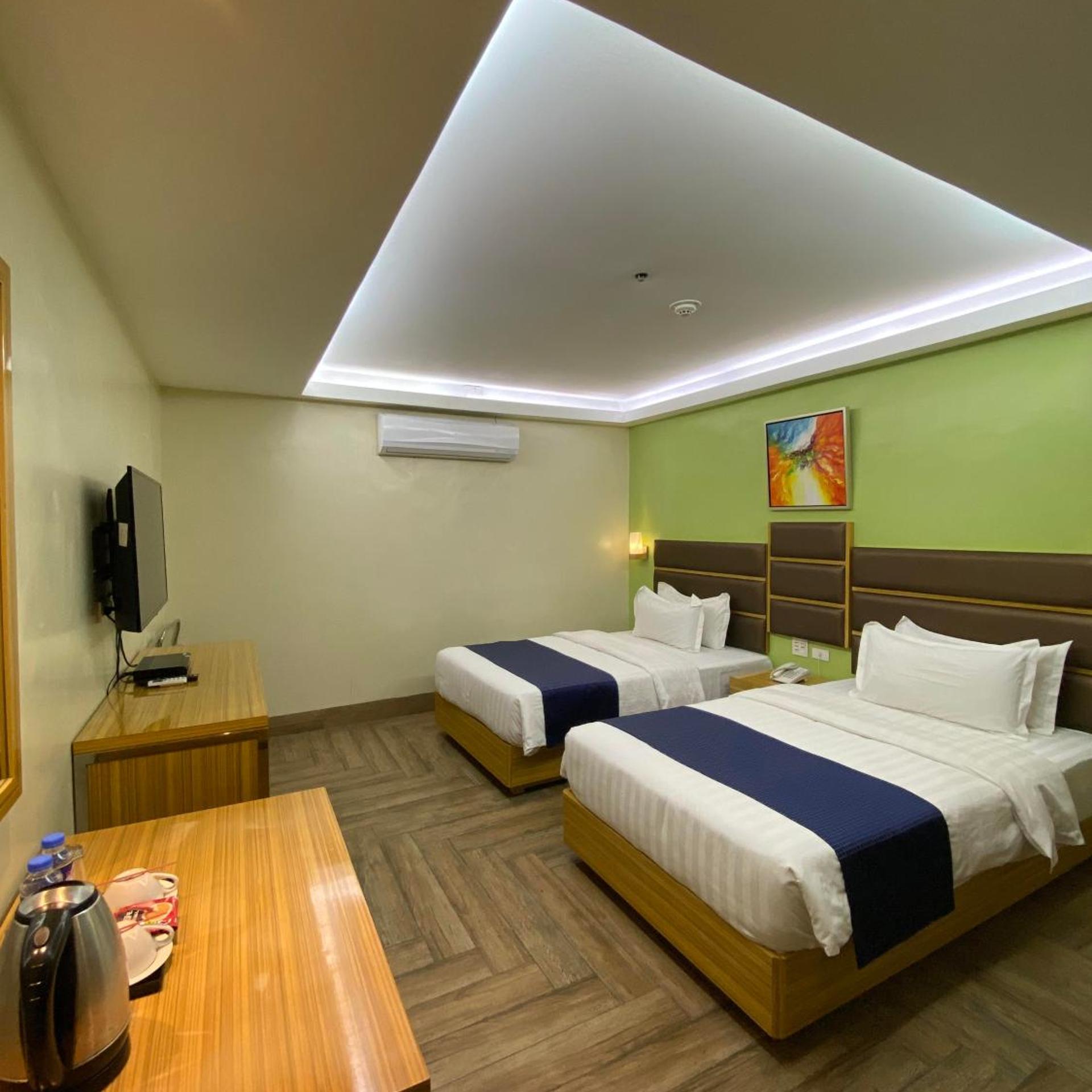 Sun Star, Suite