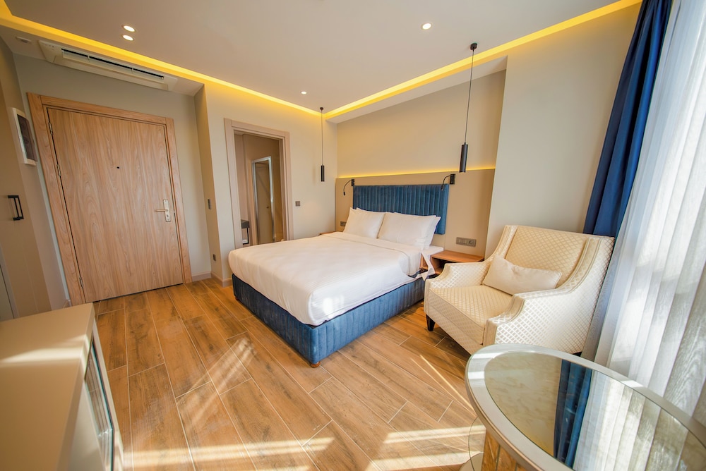 The Palm Bosphorus Hotel 11/36