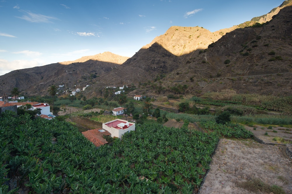 APARTAMENTOS LOS TELARES 38/50
