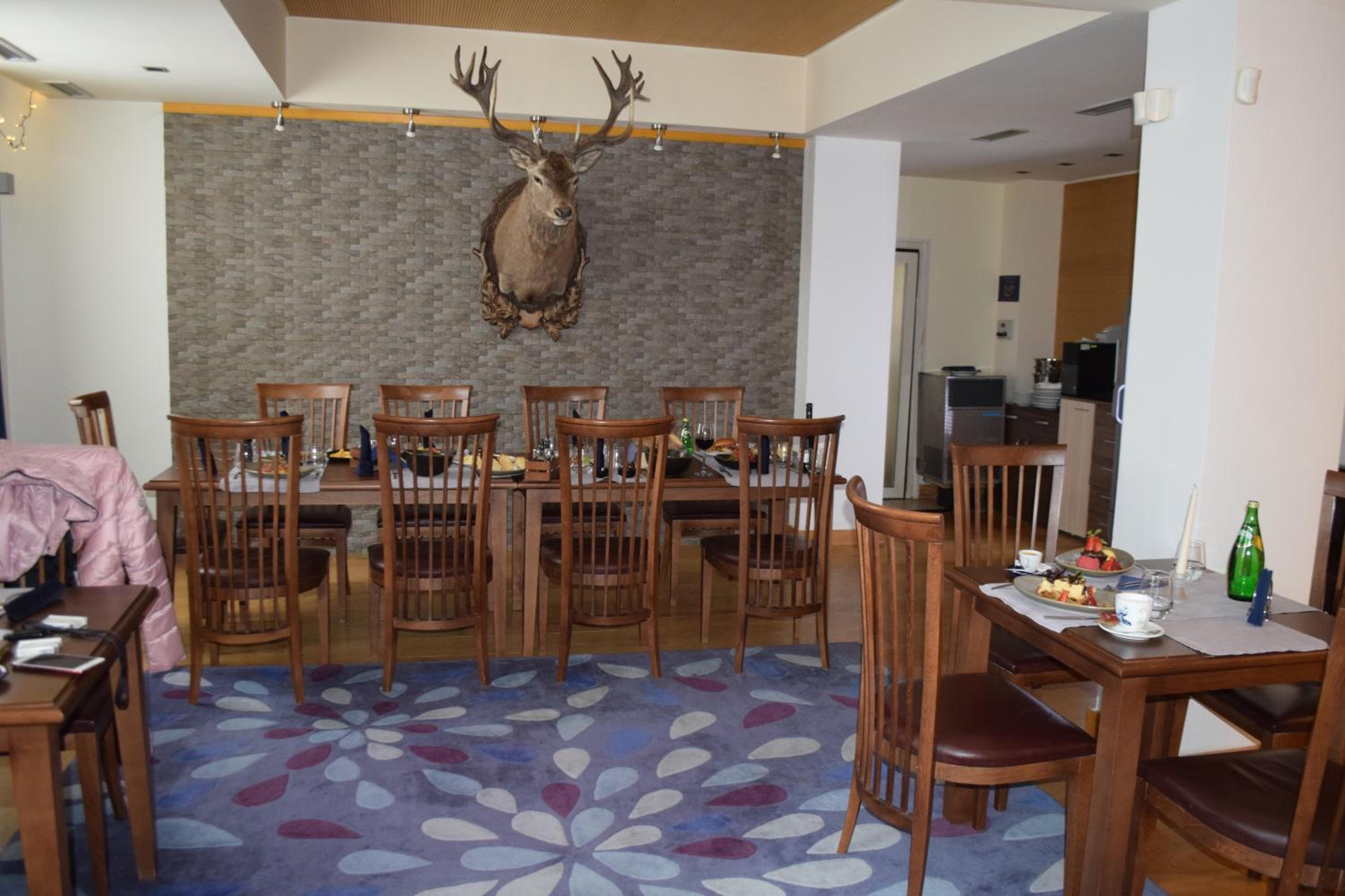 The Lodge Hotel 39/50