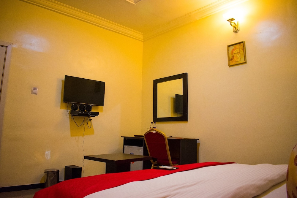 Esporta Suites 12/50