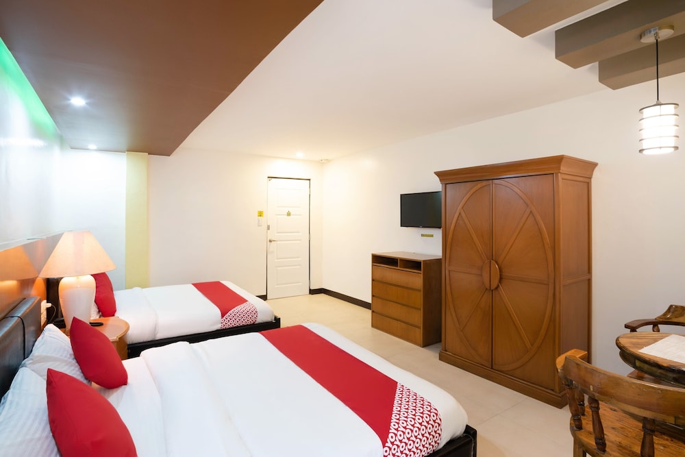 OYO 195 Ranchotel Binan 8/17
