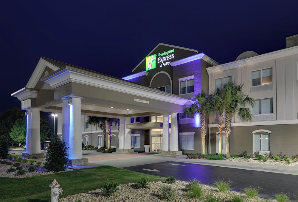 Holiday Inn Express Suites Dublin 2/34