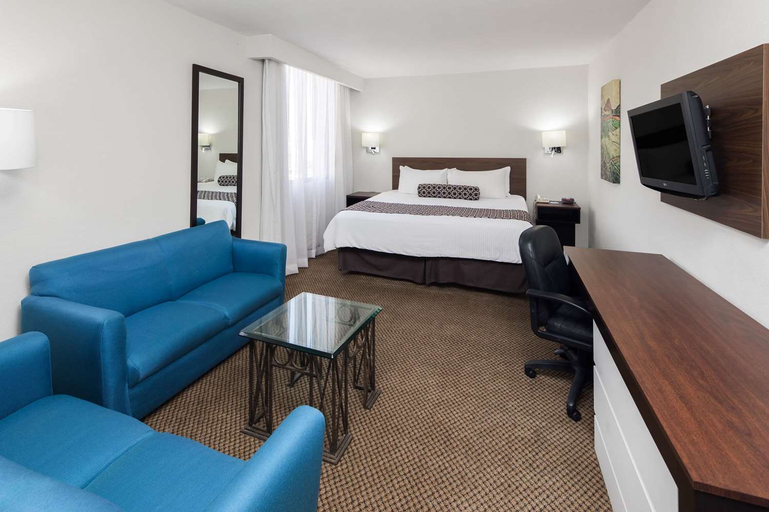 Wyndham Executivo Culiacan 12/60