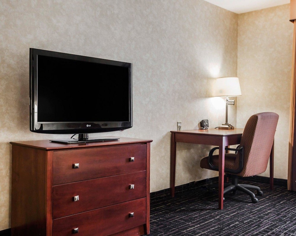 Comfort Suites Independence Kansas City 30/38