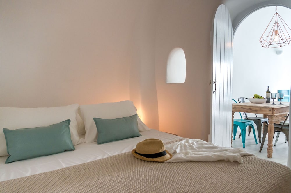 Cleo S Dream Villa 6/36