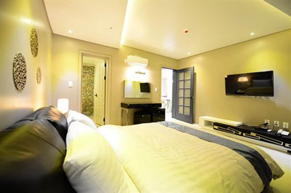 Hotel Graytone Dunsan 8/50