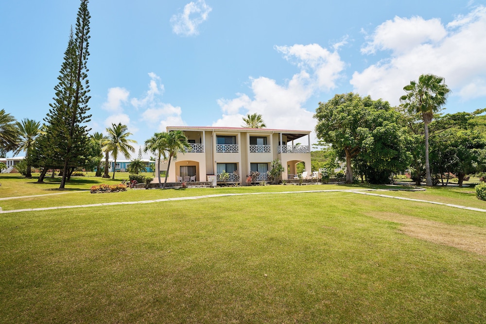 Mount Nevis Hotel and Beach Club 10/72
