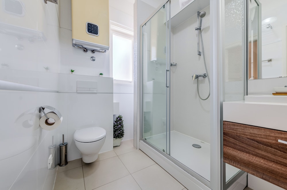 Bastion Luxury Rooms 21/25