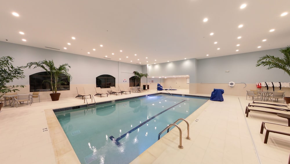 Staybridge Suites Ann Arbor Univ of Michigan 2/54