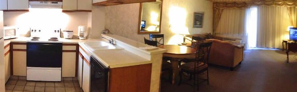 Guam Airport Hotel 15/33