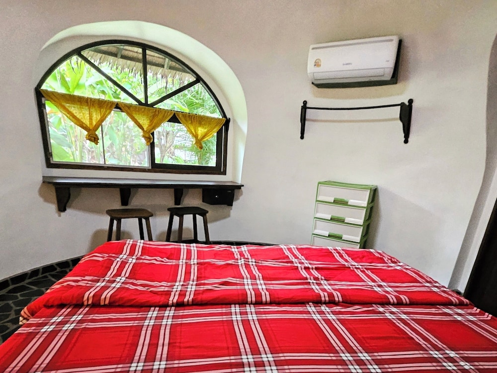 1 Bedroom, Premium, Bungalow, King Bed, Park View