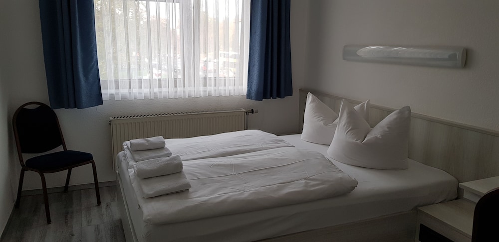 Central-Hotel Tegel 18/50