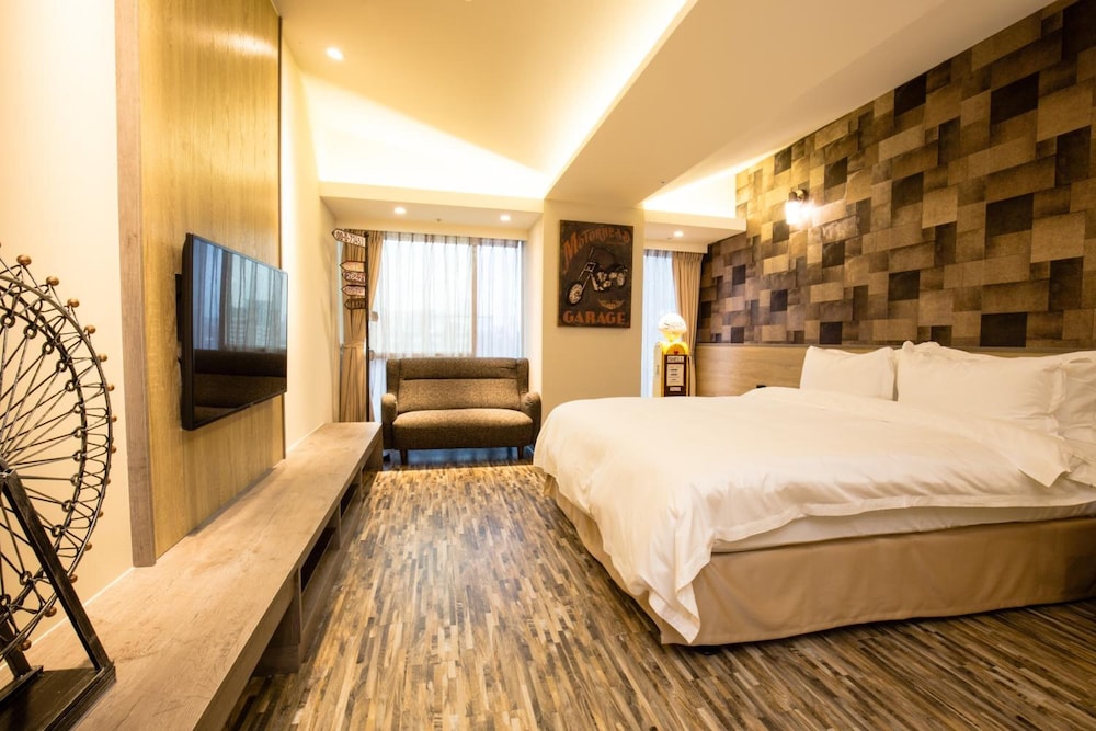Walker Hotel Ximen 17/50