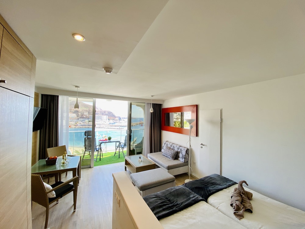 Punta Del Rey - Adults Only 11/50