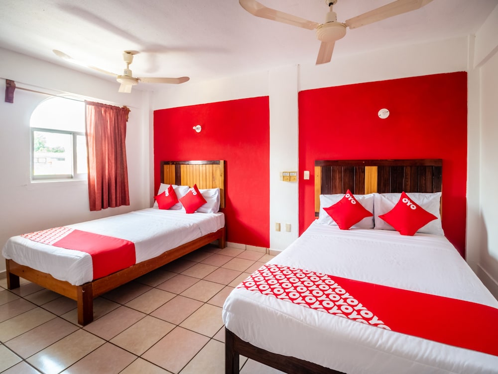 STANDARD, 2 DOUBLE BEDS