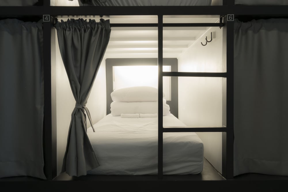 Canvas Hostel 25/54