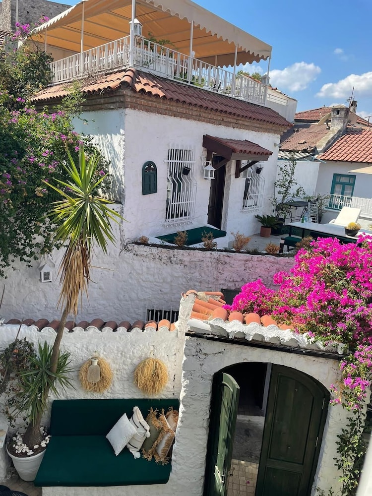 8 Oda Marmaris 5/50