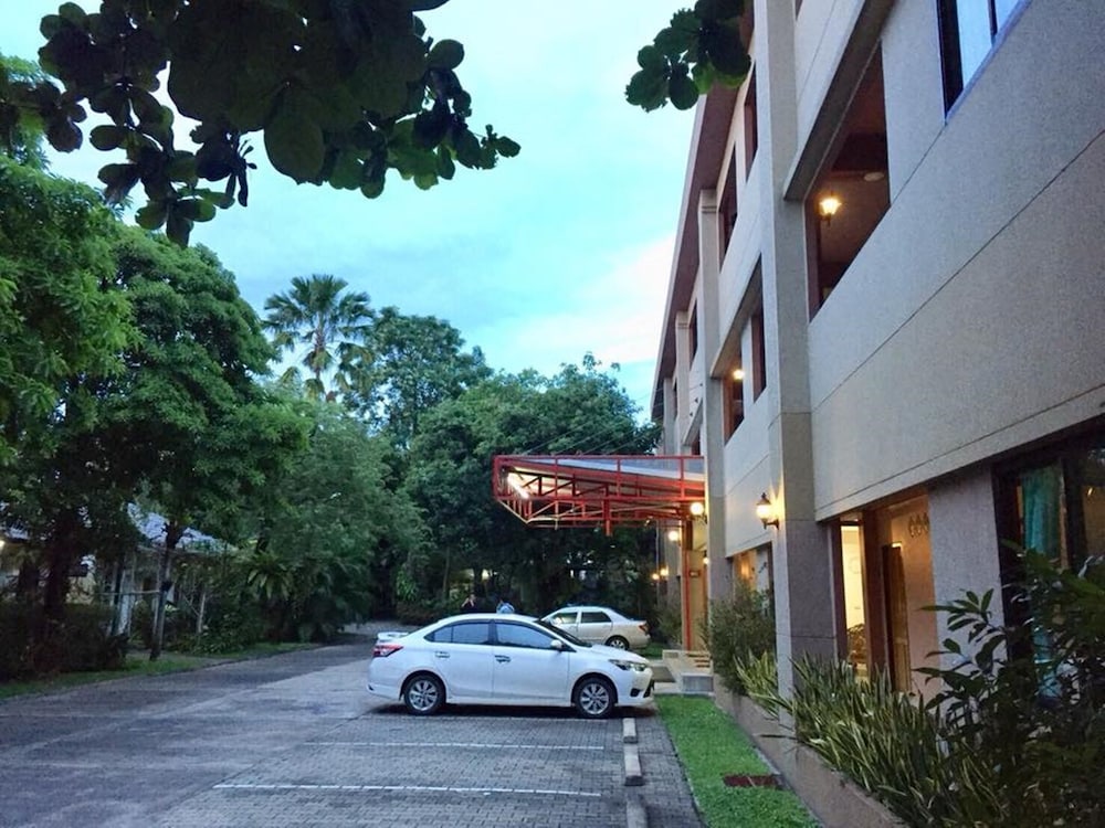 Srisomthai Hotel 45/66