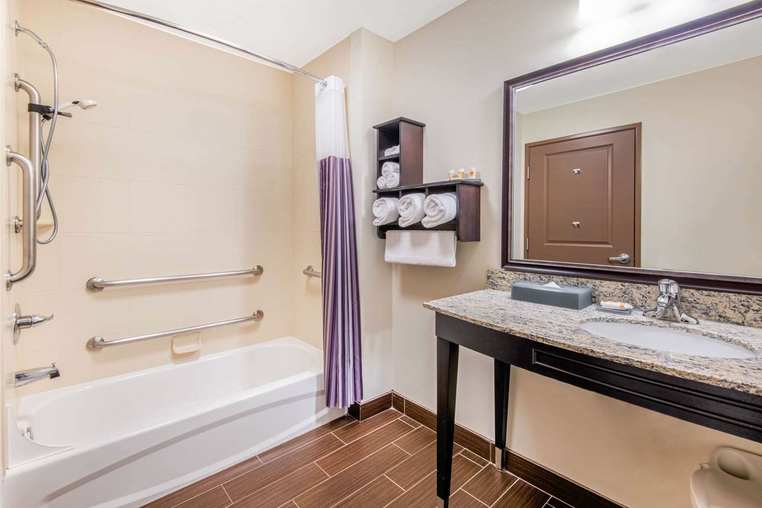 La Quinta Inn & Suites by Wyndham Clinton Historic Route 66 47/48