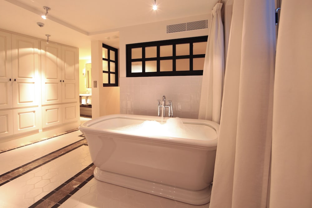 Hotel Cort 24/50