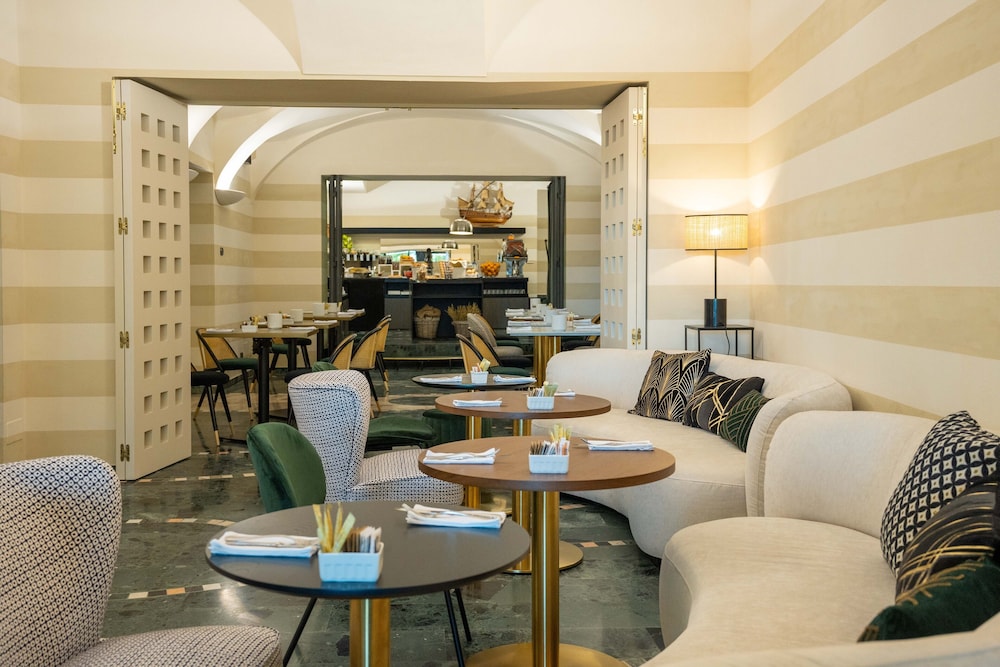 Hotel Ancora 57/68