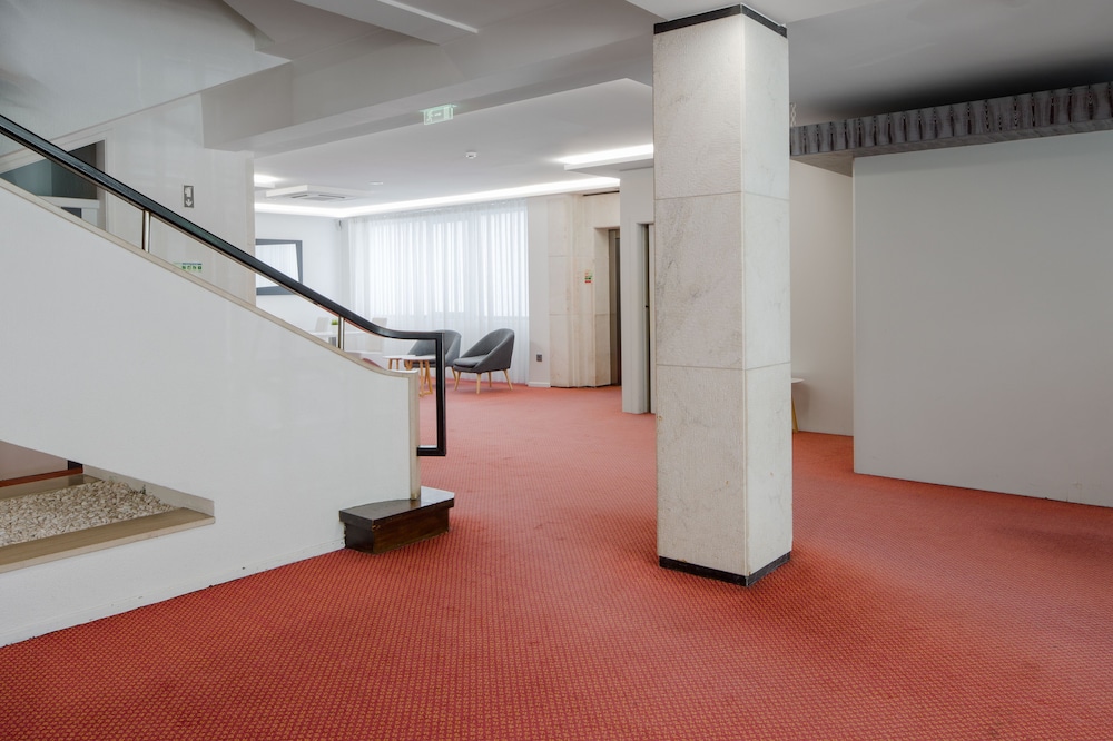 Lara Hotel 28/49