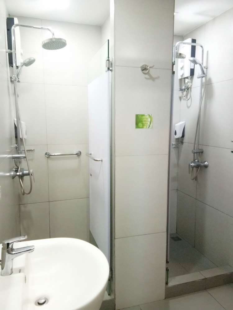 The Studio 89 Residences 59/64