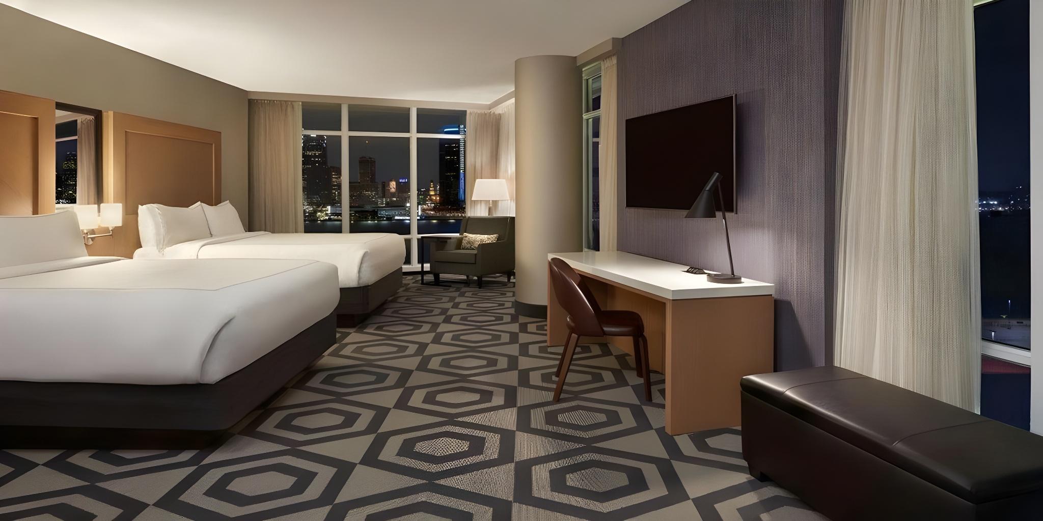 Room, 2 Beds, Bay View, Augustus Tower