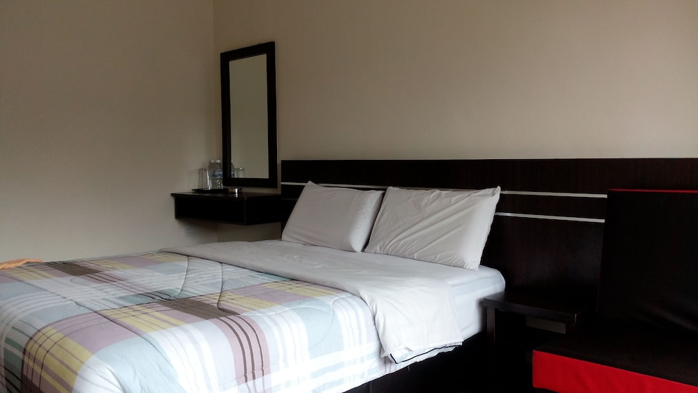 Hong Kong Hotel 26/70