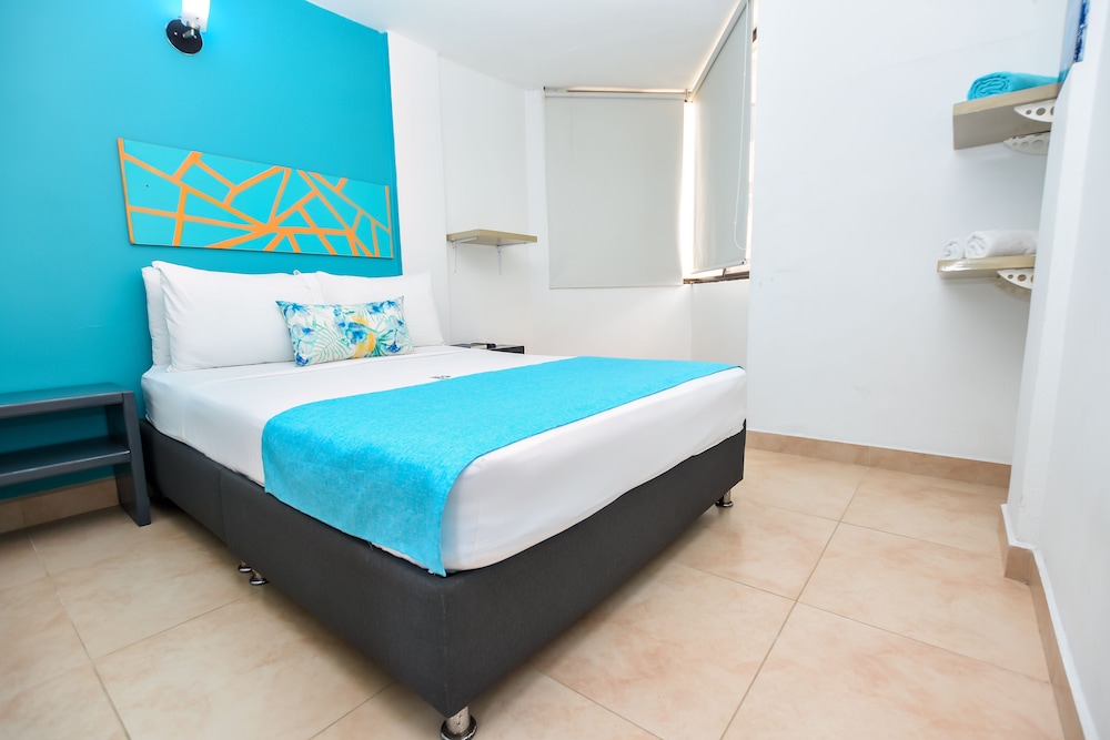 Hotel Taybo Beach 24/83